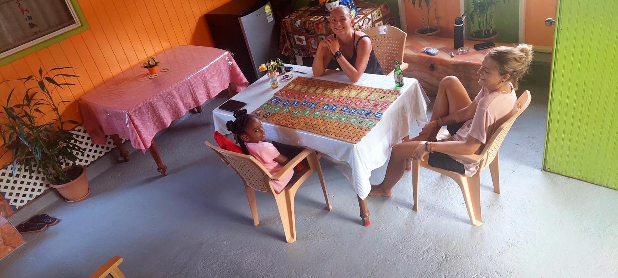Salz Cozy Inn Roseau Bagian luar foto
